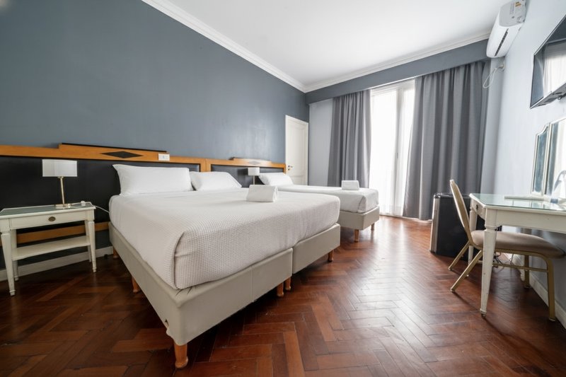 Habitación Triple - Hotel Regis